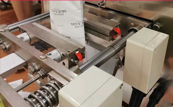 horizontal seal of sugar packing machine 5g