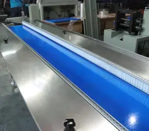 small flow wrap machine